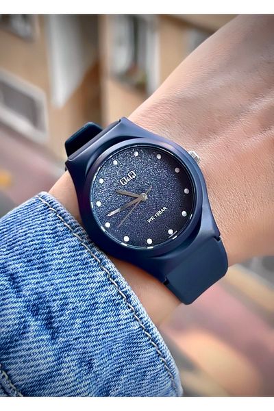 Q&Q Unisex Wristwatch Silicone Cord Waterproof Teenager Watch Sports Model