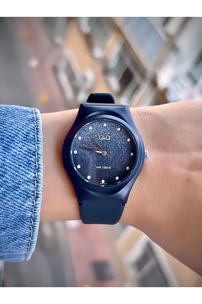 Q&Q Unisex Wristwatch Silicone Cord Waterproof Teenager Watch Sports Model