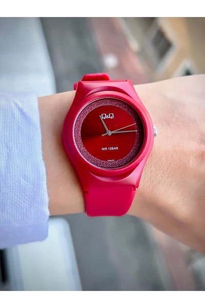 Q&Q Unisex Wristwatch Silicone Cord Waterproof Teenager Watch Sports Model