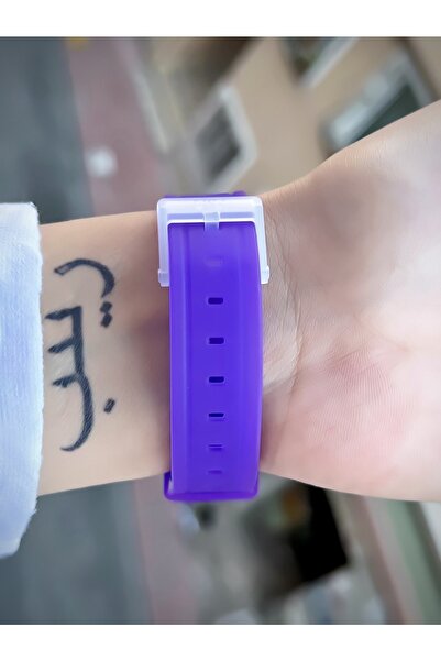 Q&Q Unisex Wristwatch Silicone Cord Waterproof Teenager Watch Sports Model