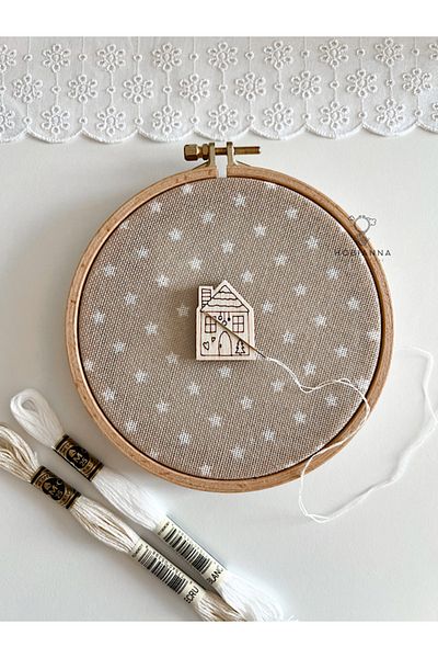 Hobianna Wooden Magnet Needle Holder Home