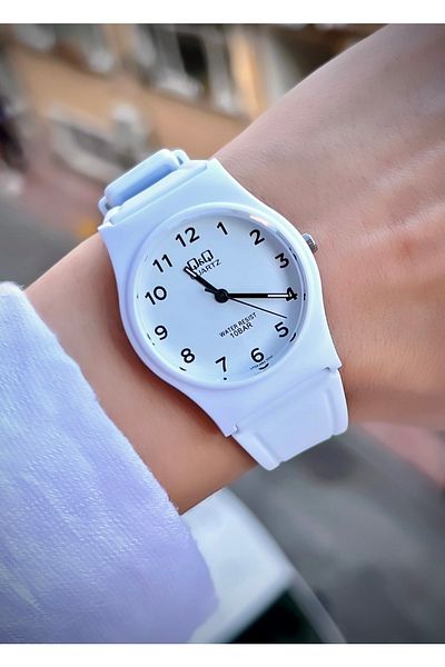 Q&Q Unisex Wristwatch Silicone Cord Waterproof Teenager Watch Sports Model