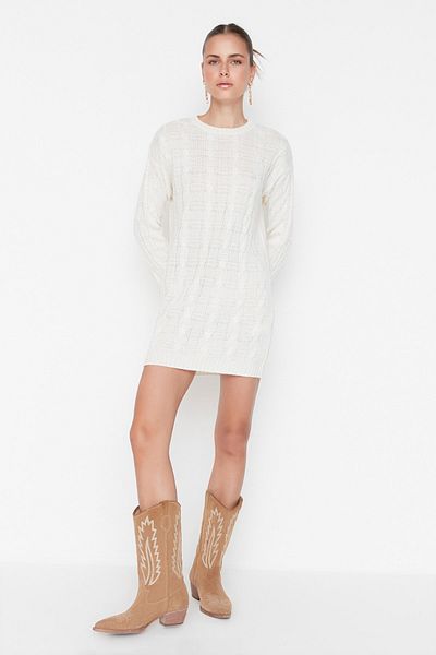 Trendyol Collection Ecru pletené podrobné úpletové šaty TWOAW23KZ01298