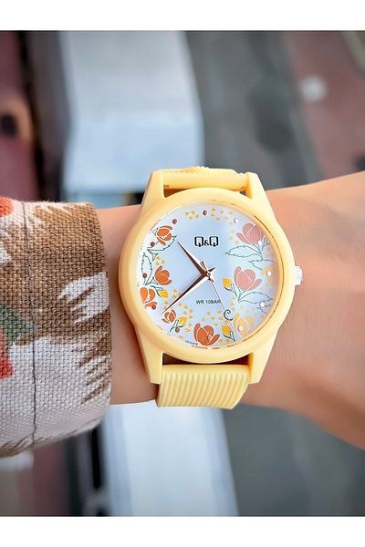 Q&Q Unisex Wristwatch Silicone Cord Waterproof Teenager Watch Sports Model