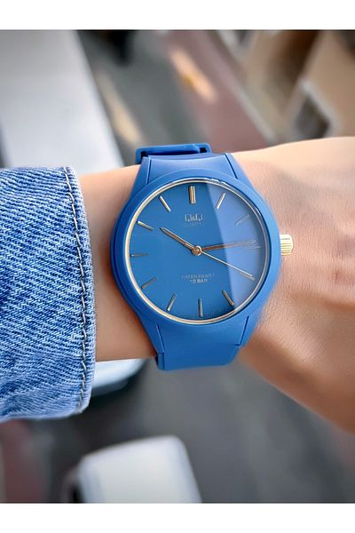 Q&Q Unisex Wrist Watch with Silicone Band - 2 Years Warranty, Waterproof, Sport Model