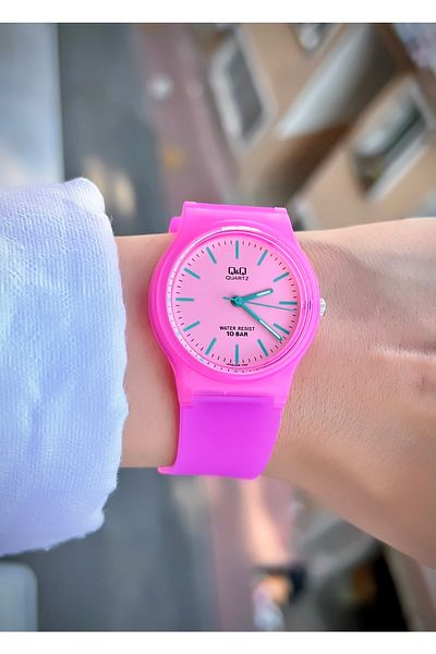 Q&Q Unisex Wristwatch Silicone Cord Waterproof Teenager Watch Sports Model