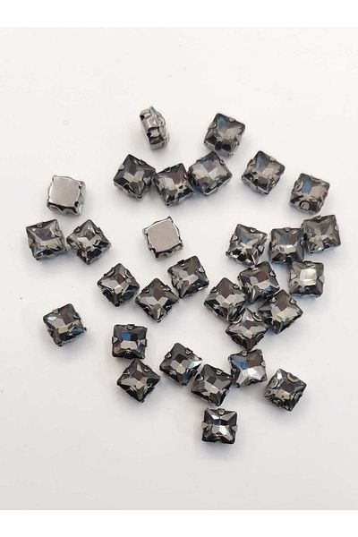 yiğit aksesuar 8x8 Mm Case Planted Square Smoked Glass Stone 20 Pieces