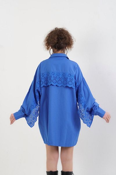Suzi butik Cămașă oversize albastră de damă cu detaliu festonat pe spate