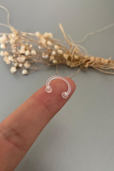 Jaida Moda Unisex White Bioplastic Tragus Helix Cartilage Piercing