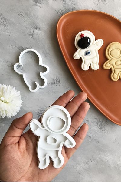 CESTOPİENO White Astronaut Cookie Mold