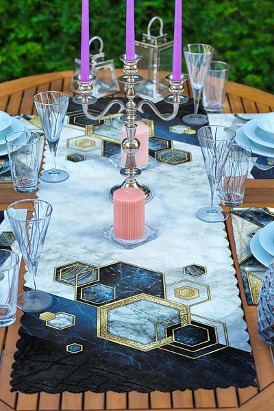 Realhomes 4+1 Marble Floor Geometric Hexagon Designed American Service & Runner Set