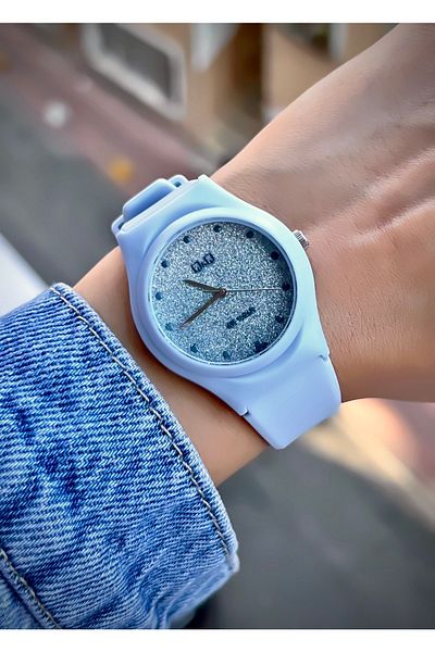 Q&Q Unisex Wristwatch Silicone Cord Waterproof Teenager Watch Sports Model