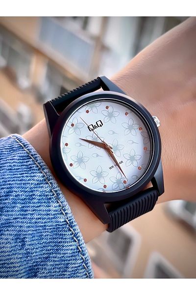 Q&Q Unisex Wristwatch Silicone Cord Waterproof Teenager Watch Sports Model