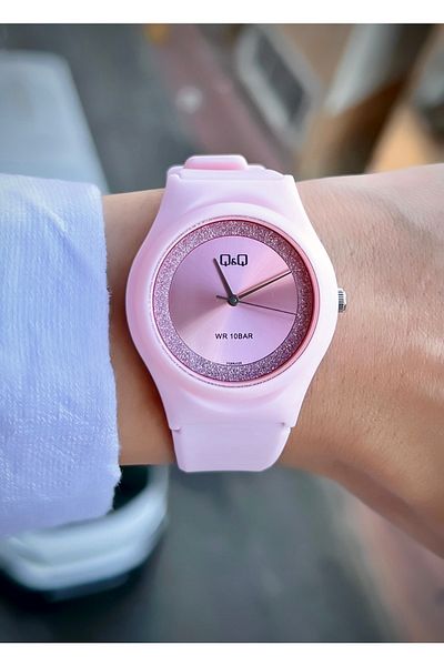 Q&Q Unisex Wristwatch Silicone Cord Waterproof Teenager Watch Sports Model