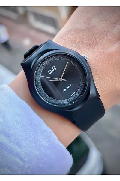 Q&Q Unisex Wristwatch Silicone Cord Waterproof Teenager Watch Sports Model