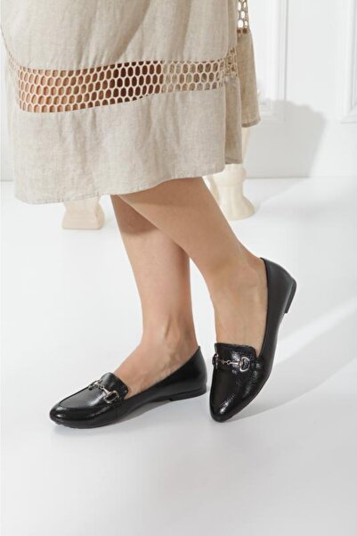 Trendpink Чорні шкіряні балетки з пряжкою