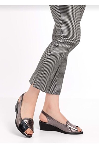 mikay shoes Kadın Hakiki Deri Günlük Sandalet