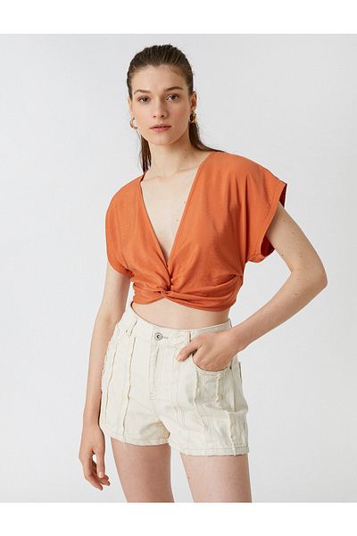 Koton Detailliert geschnittene Crop-Bluse