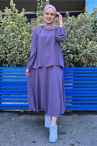 İkoll Skirted Suit with Shoulder Chain Detail