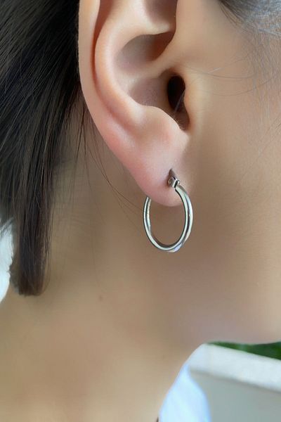 axexuar Small Size Hoop Earrings 316l Stainless Tarnish Stainless Steel Earrings Silver Gray Color Diameter 17 Mm Pair Sold