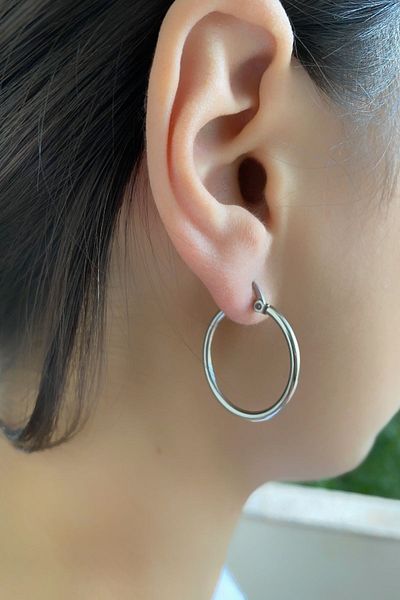 axexuar Hoop Earrings 316l Stainless Tarnish Stainless Steel Earrings Silver Gray Color Diameter 20 Mm Pair Sold