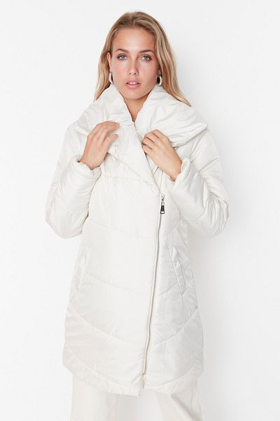 Trendyol Collection Bunda Ecru Oversize Shawl Collar Puffer Coat Jacket TWOAW23MO00164