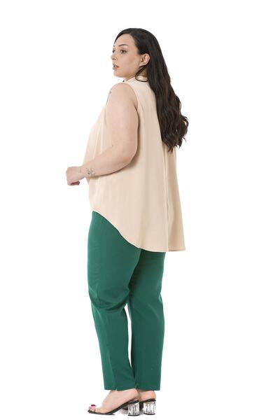 DISENTIS MODEST Πράσινο σμαραγδί παντελόνι με ελαστική μέση και πλαϊνό φερμουάρ και σκισίματα στο πόδι