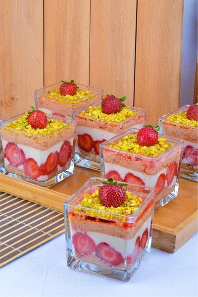Sezka Life 6 Piece Magnolia Cup Bowl Glass Magnolia Pudding Dessert Ice Cream Bowl Presentation Set
