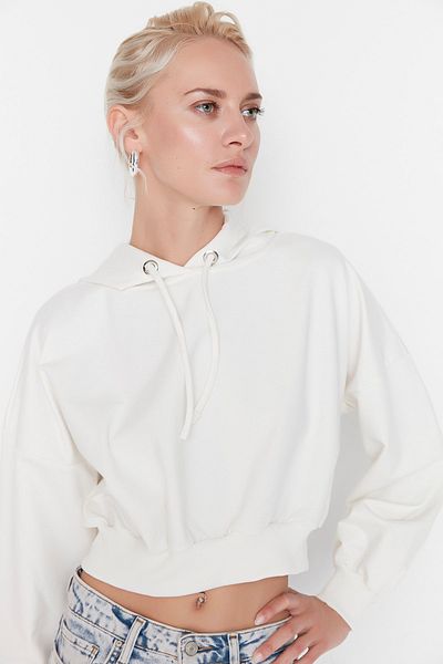 Trendyol Collection Tenká pletená mikina Ecru Basic Crop TWOAW23SW00001