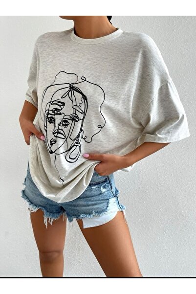 MOONBULL Biała koszulka oversize - damska, nadruk z detalami na twarzy
