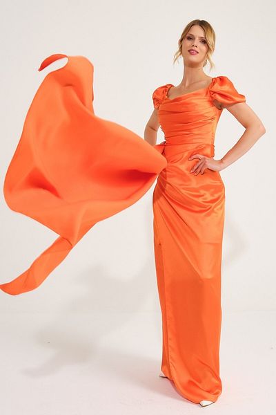 SpringStore Rochie de seară din satin portocaliu cu umeri