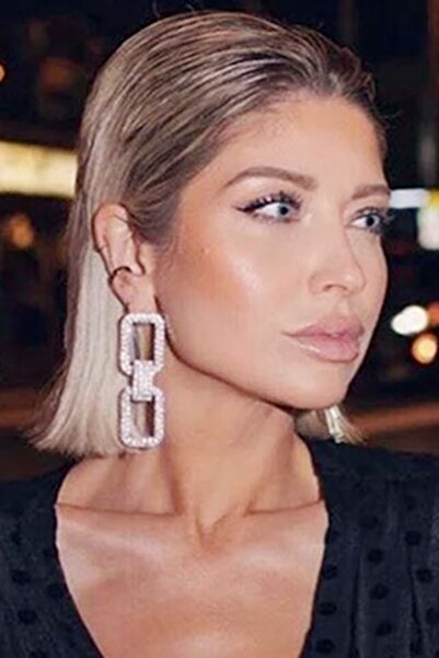 VS ACCESSORY أقراط كريستال معلقة على الوجهين