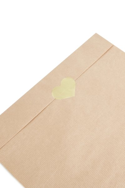 House Of Pack - Heart Shaped Metallic Gold Adhesive Label - 250 Pieces