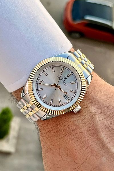 Daniel Klein Men's Wristwatch - Calendar Detailed