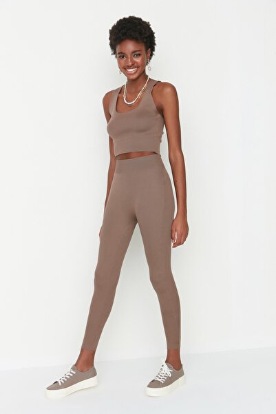 Trendyol Collection Mink Strap Crop Knitwear Top and Bottom Set TWOAW23AU00004