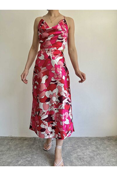 MAI STUDIOS CO. Satynowa sukienka Petra w kolorze fuksji