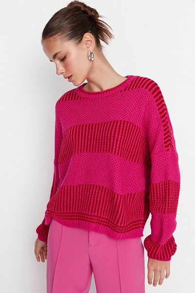 Trendyol Collection Fukszia csíkos, széles szabású kötöttáru pulóver - TWOAW23KZ00012