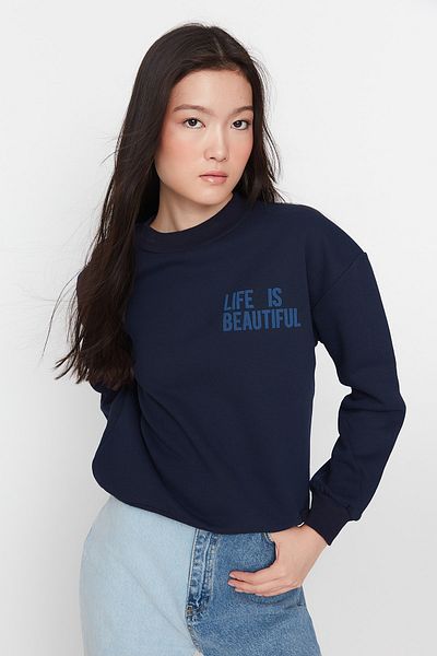 Trendyol Collection Sötétkék dombornyomott nyomtatott laza vastag polár belül kötött pulóver TWOAW23SW00140