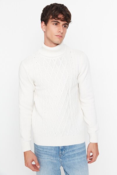 Trendyol Collection Slim-Fit Rollkragenpullover mit Zopfmuster und detailliertem Strickpullover TMNAW23KZ00154