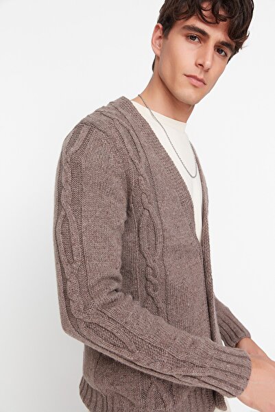 Trendyol Collection Dzianinowy kardigan taupe o dopasowanym kroju i warkoczem - TMNAW21HI0208
