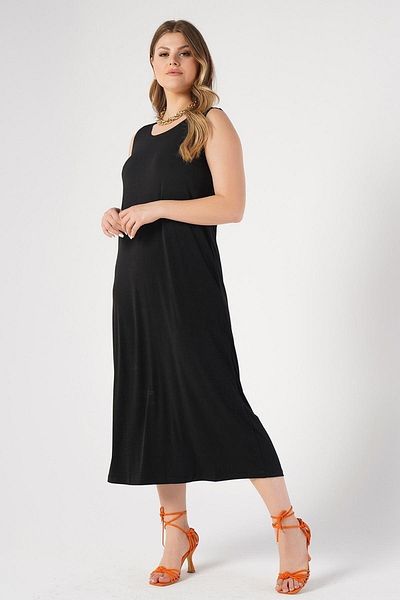 Nelly Plus Size Long Sleeveless Black Dress