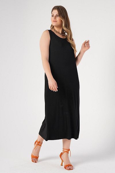 Nelly Plus Size Long Sleeveless Black Dress