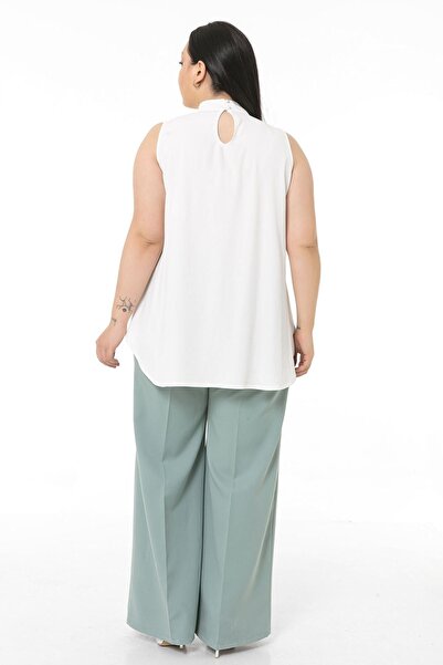 DISENTIS MODEST Άσπρη αμάνικη μπλούζα με κολάρο, με κουμπιά, με κολάρο