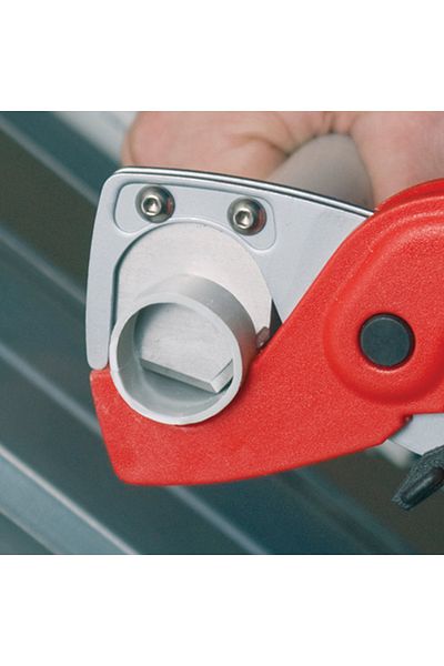 Knipex 90 20 185 قاطع الأنابيب البلاستيكية