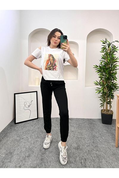 Classy Women's Sports Set