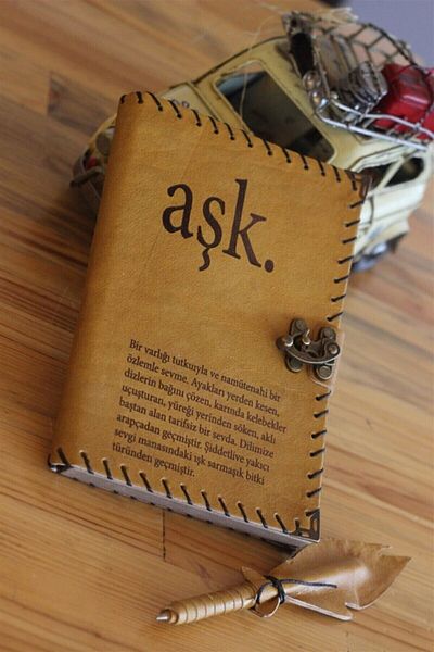zarif atölye Handmade Leather Keepsake Book Love Themed