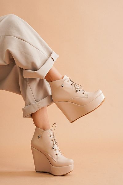 Ayakkabı Ateşi Γυναικείες μπότες Rosta Skin Lace Up Wedge Heeled