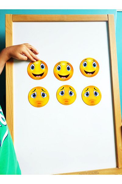 Okuling Magnetic Expressions - Smiling Face - Sad Face
