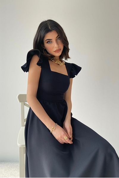 bayansepeti Detailní čtvercový límec Atlas Fabric na ramenou Midi Length Černé šaty 125
