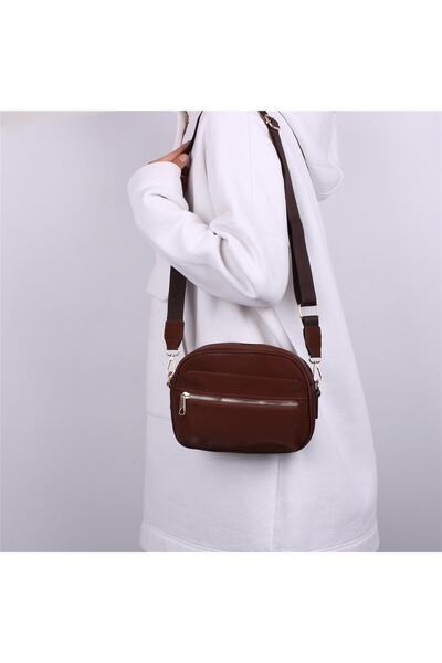 Bagacar 1361 Темно-коричнева сумка через плече зі штучної шкіри